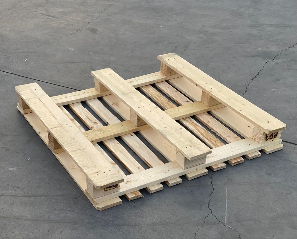 Heavy Duty Pallets diobati panas Ekonomi 4 Way Entry Palet diperkuat Gudang tahan lama