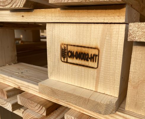 Harga yang pantas Single Face Non Fumigation Palet Kayu Pinus Baru Palet Standar Eropa on line